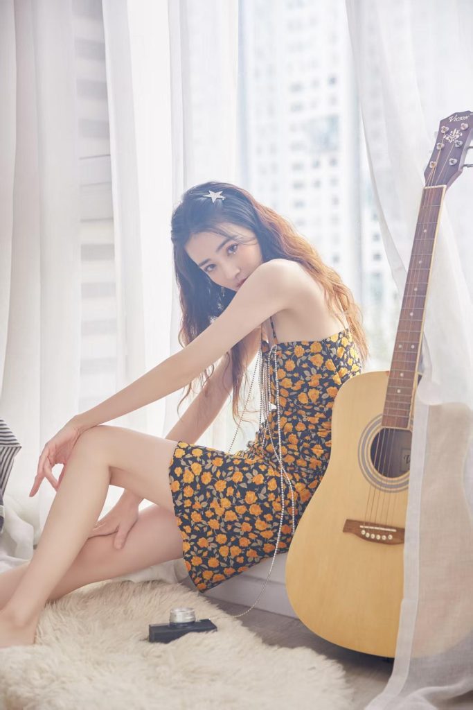 10 万张高清美女壁纸 2K/4K 无水印套图合集_秘匣阁